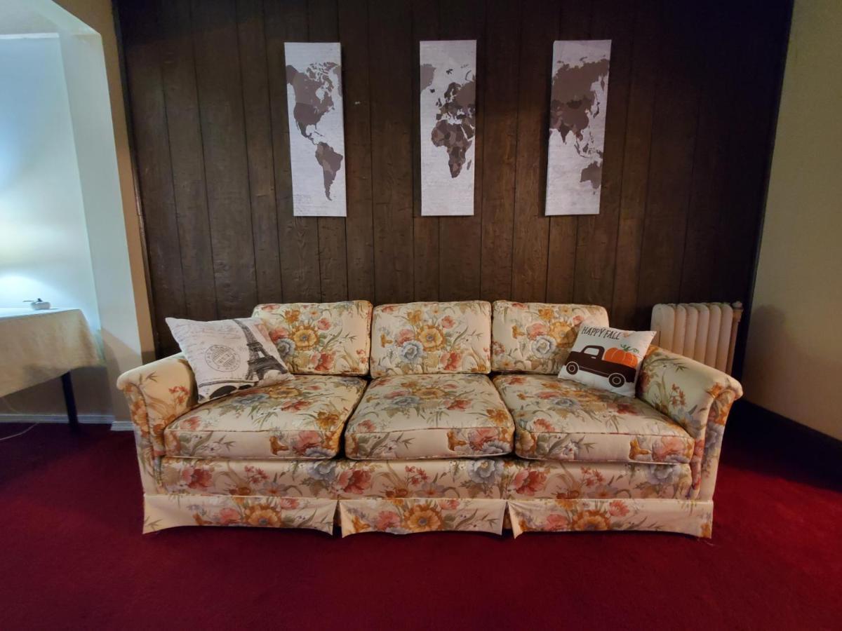 6 Minutes From The Falls! Spacious 2Nd Floor Apartment Sleeps 5 Niagara Falls Extérieur photo