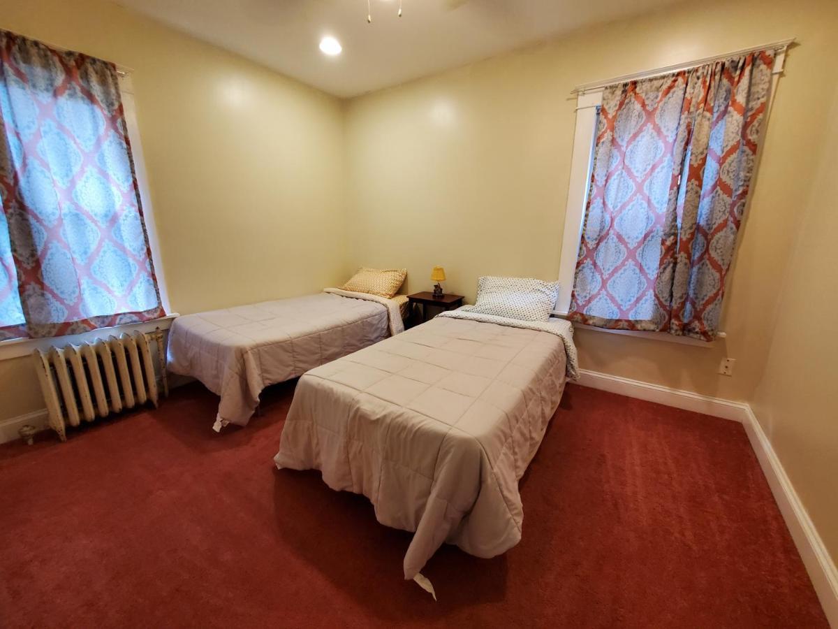 6 Minutes From The Falls! Spacious 2Nd Floor Apartment Sleeps 5 Niagara Falls Extérieur photo